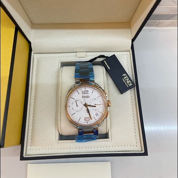 Fendi Momento Swiss quartz Watch F213214000